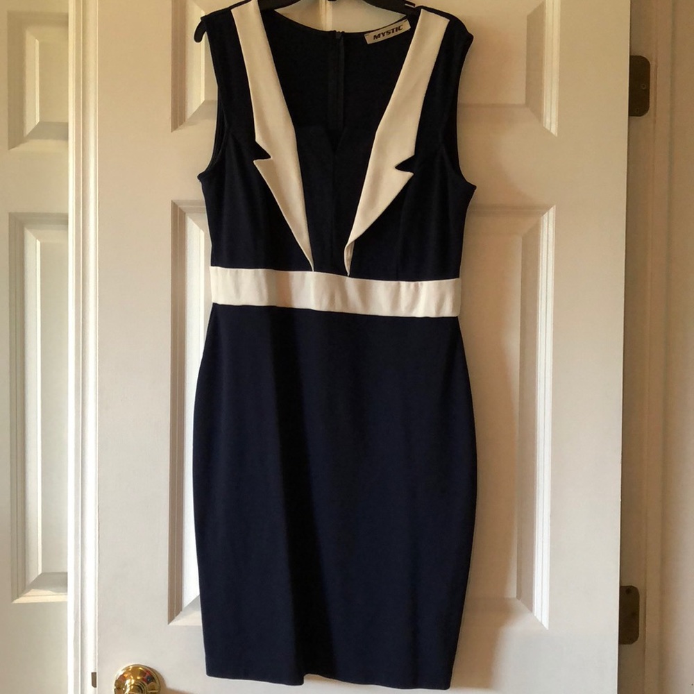 SALE🥳🤩EUC ModCloth Dress (L)